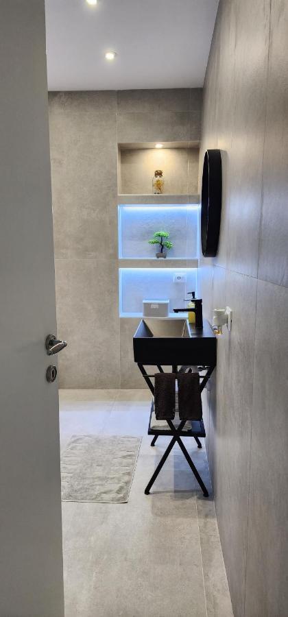 Durres City Apartment, City Center & Close To The Beach 외부 사진