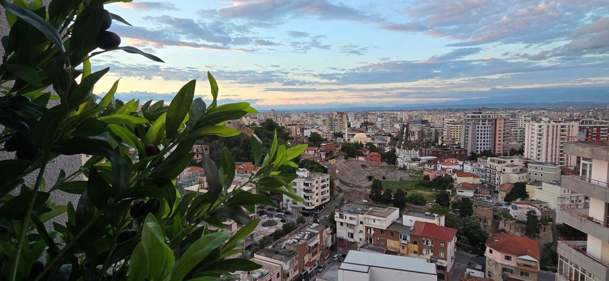 Durres City Apartment, City Center & Close To The Beach 외부 사진